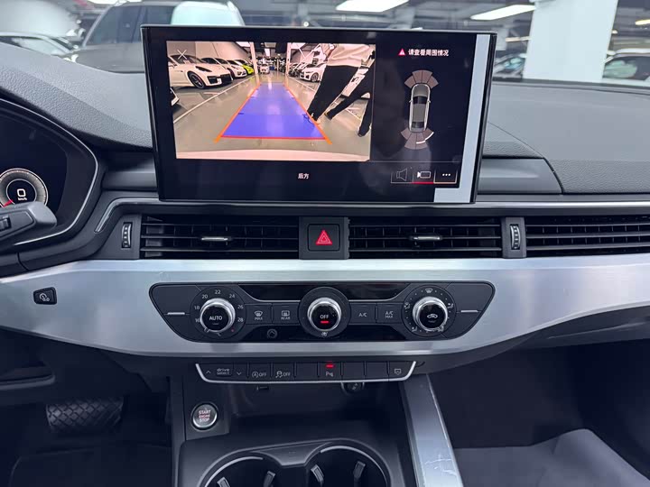 Фото 8 - Audi A4L