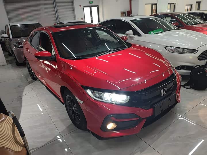 Фото 4 - Honda Civic