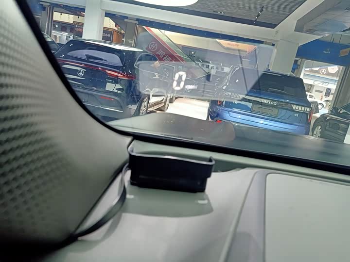 Фото 14 - Ford Edge