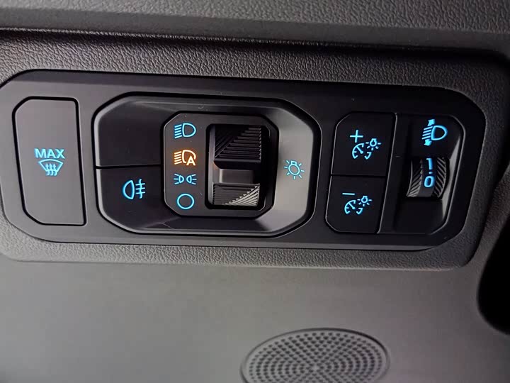 Фото 15 - Ford Edge