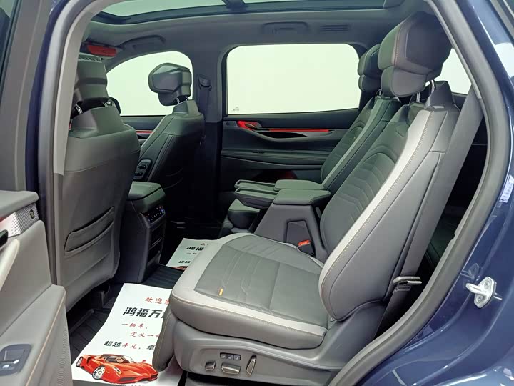 Фото 19 - Ford Edge