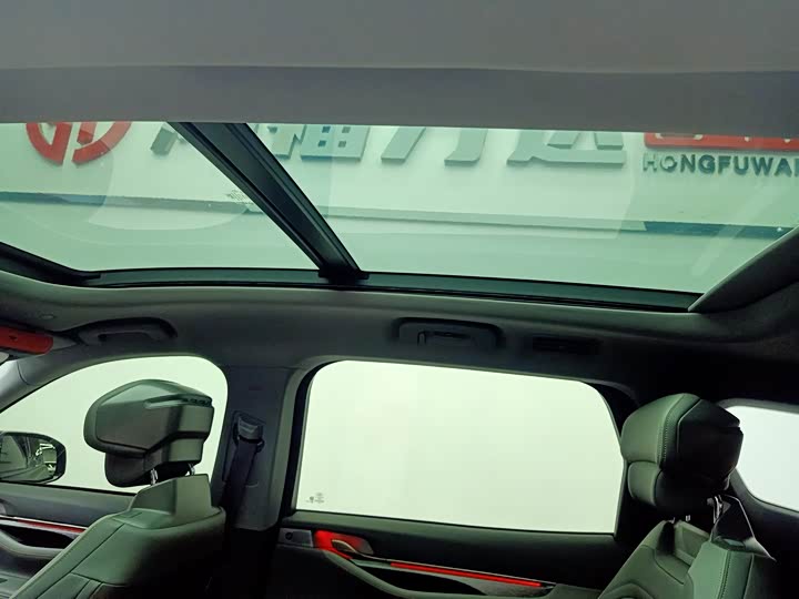 Фото 20 - Ford Edge