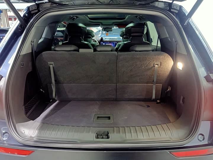 Фото 27 - Ford Edge