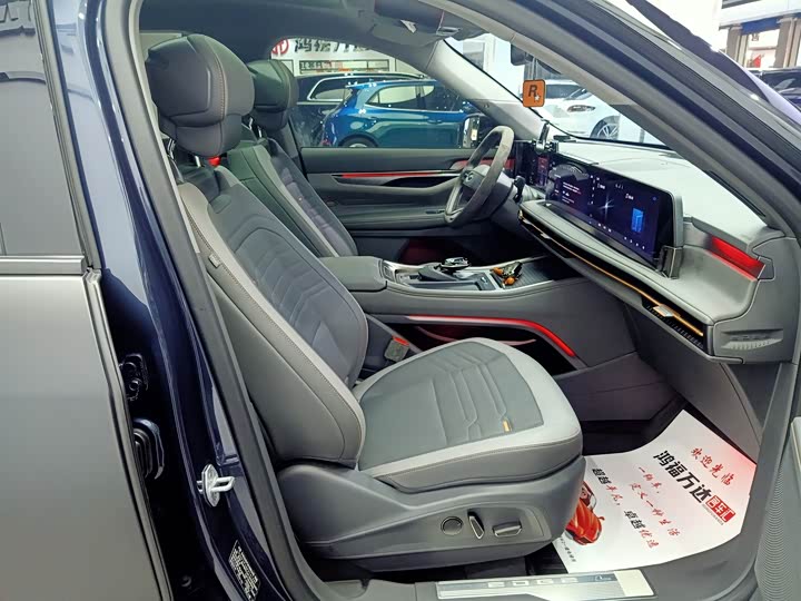 Фото 30 - Ford Edge