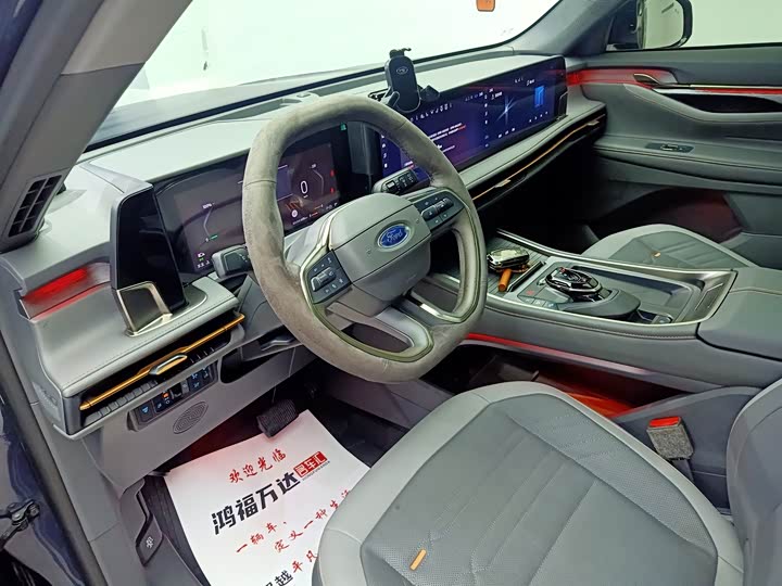 Фото 8 - Ford Edge