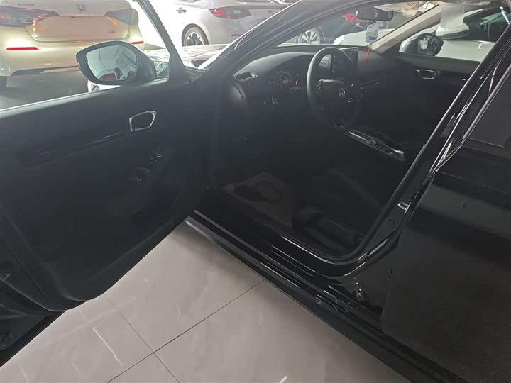 Фото 16 - Honda Civic