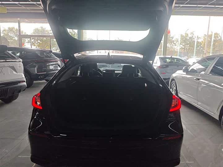 Фото 19 - Honda Civic