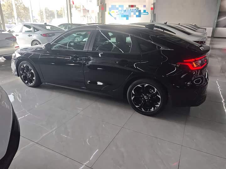 Фото 5 - Honda Civic