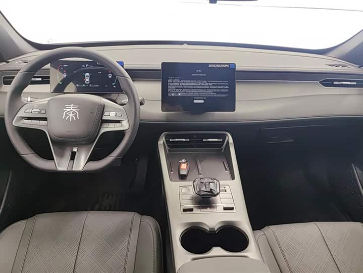 Фото 12 - BYD Qin Plus