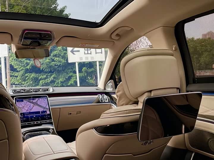 Фото 12 - Mercedes-Benz Maybach S-Class