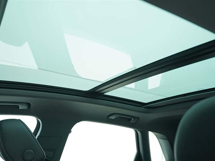 Фото 12 - Audi Q3