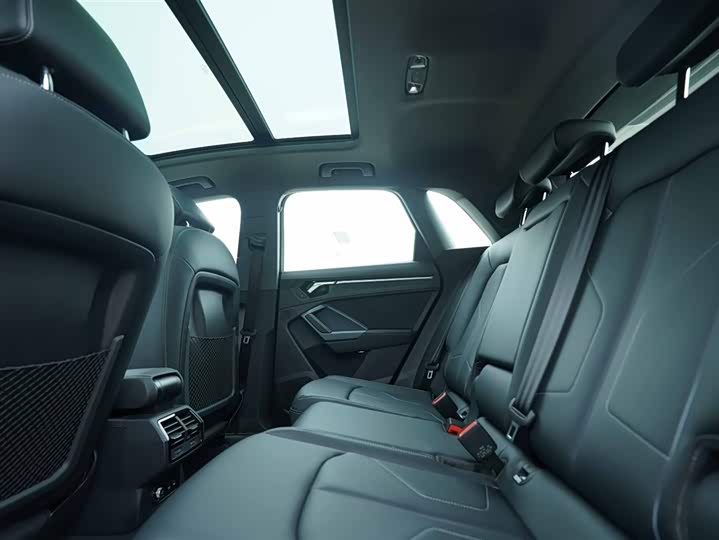 Фото 21 - Audi Q3