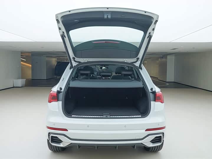 Фото 6 - Audi Q3