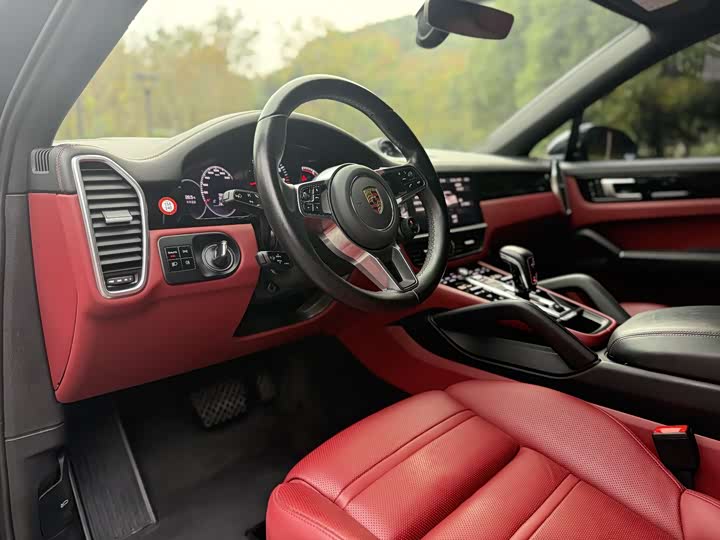 Фото 11 - Porsche Cayenne