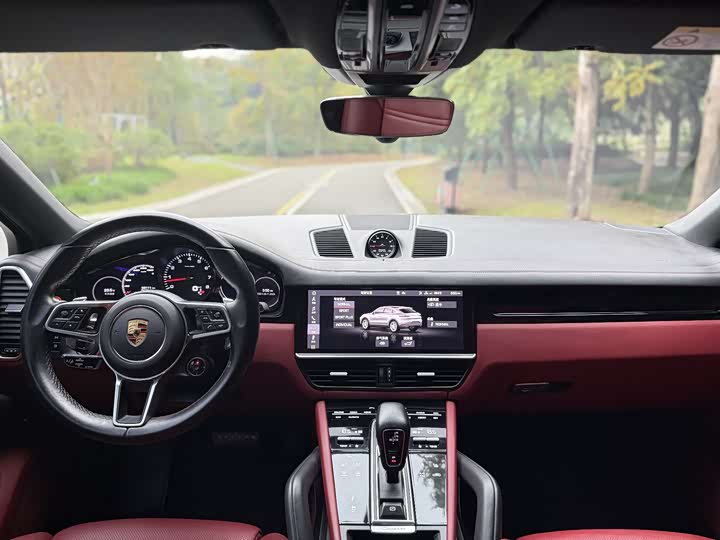 Фото 8 - Porsche Cayenne
