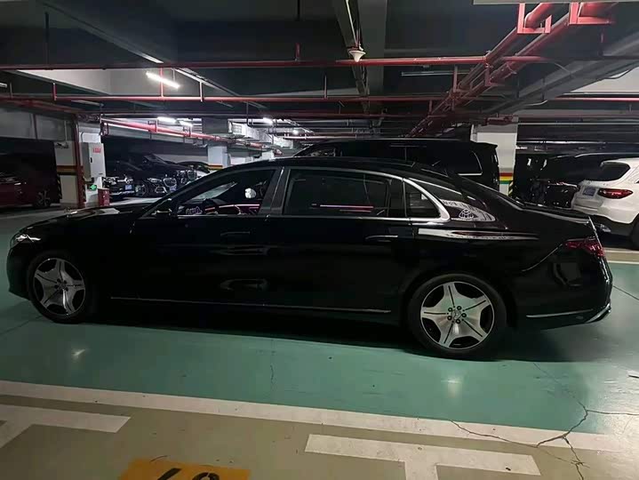 Фото 2 - Mercedes-Benz Maybach S-Class