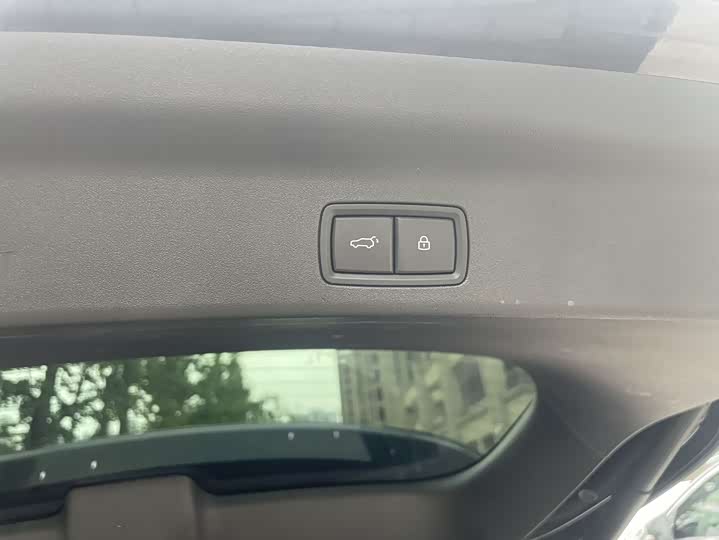 Фото 13 - LiXiang L8