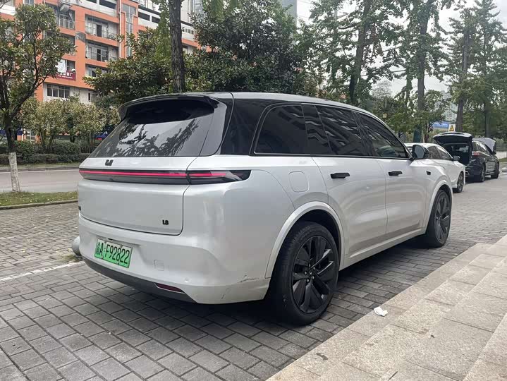 Фото 6 - LiXiang L8