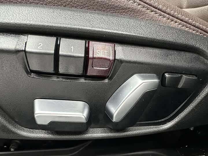 Фото 11 - BMW 1 Series