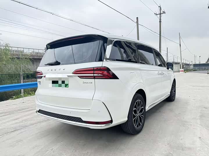 Фото 7 - Roewe iMax 8 EV