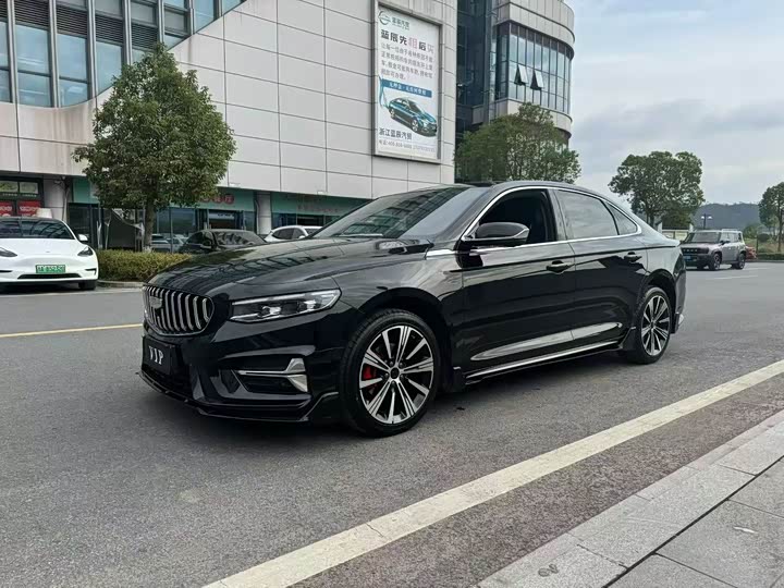 Фото 1 - Geely Preface