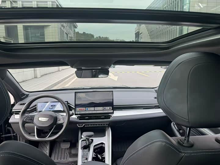 Фото 10 - Geely Preface