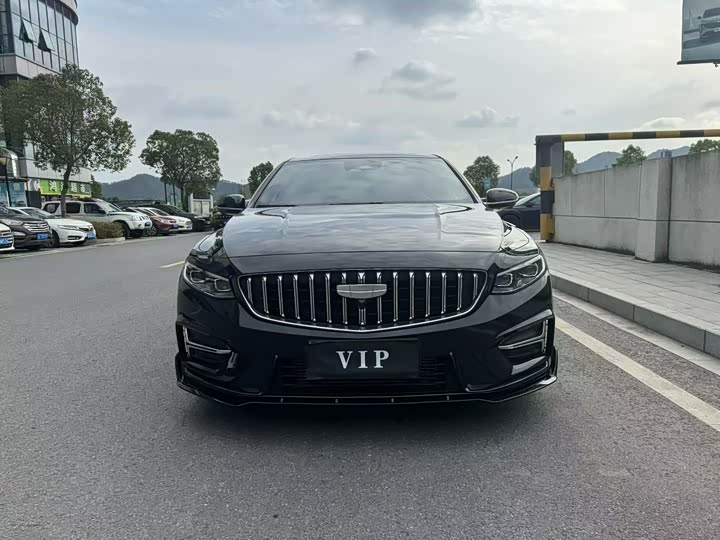 Фото 2 - Geely Preface