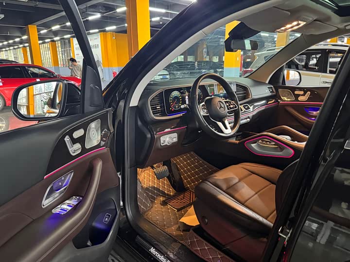 Фото 4 - Mercedes-Benz GLE-Class