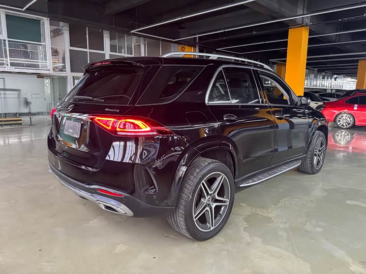 Фото 9 - Mercedes-Benz GLE-Class
