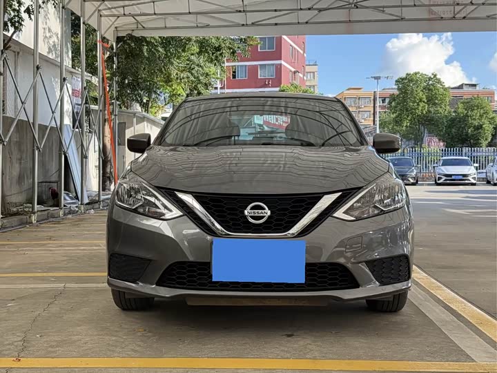 Фото 2 - Nissan Sylphy