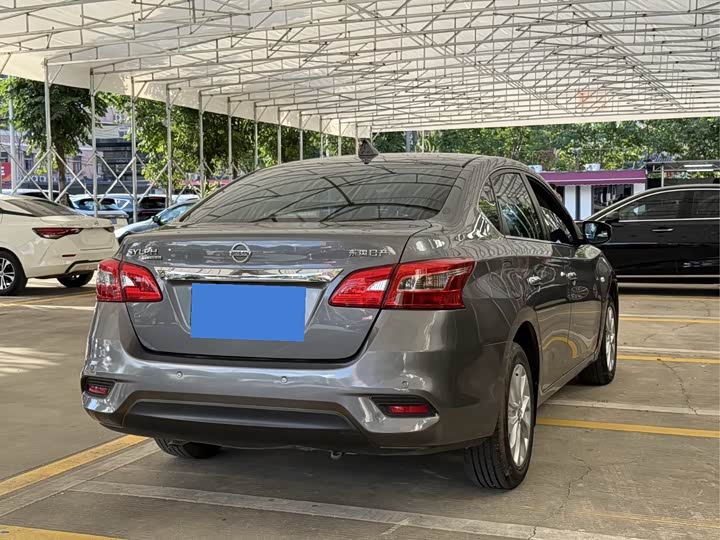 Фото 5 - Nissan Sylphy