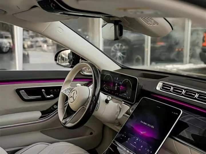 Фото 3 - Mercedes-Benz Maybach S-Class