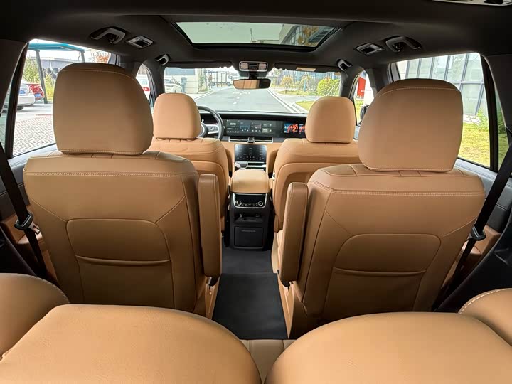 Фото 7 - LiXiang One