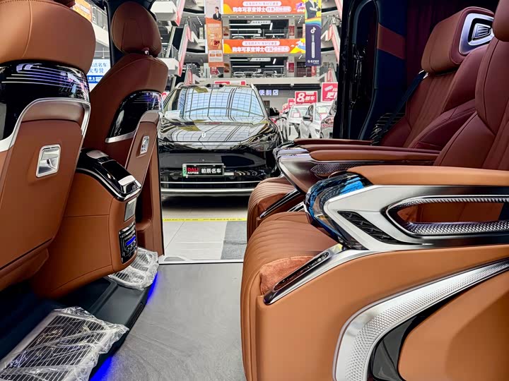 Фото 10 - Mercedes-Benz Vito