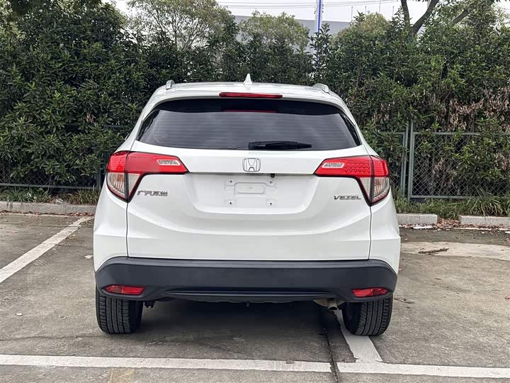 Фото 12 - Honda Vezel