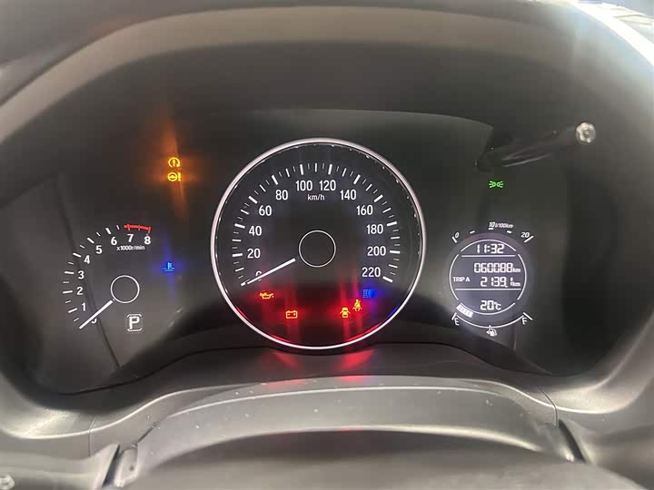 Фото 6 - Honda Vezel