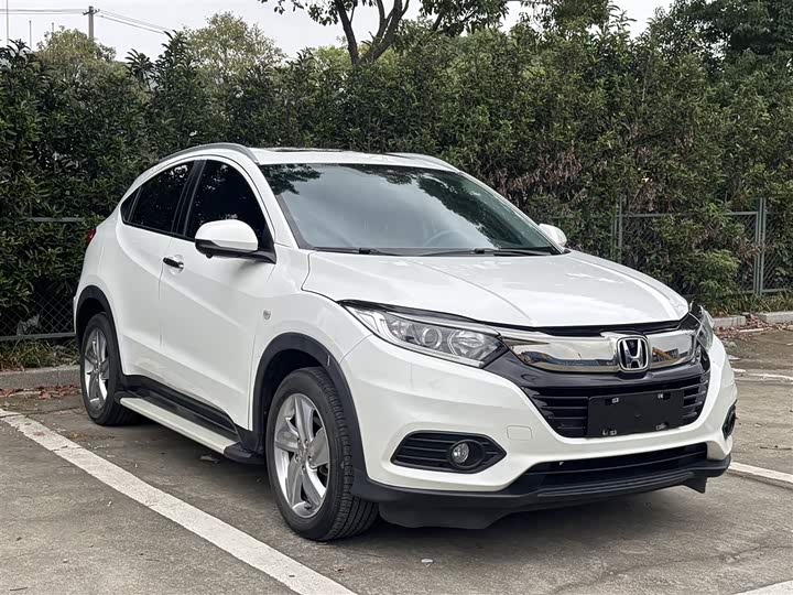 Фото 7 - Honda Vezel