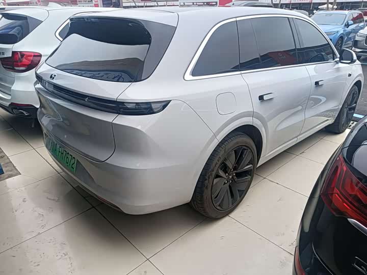 Фото 17 - LiXiang L6