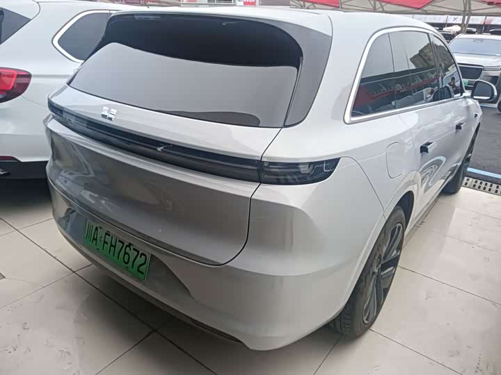 Фото 18 - LiXiang L6