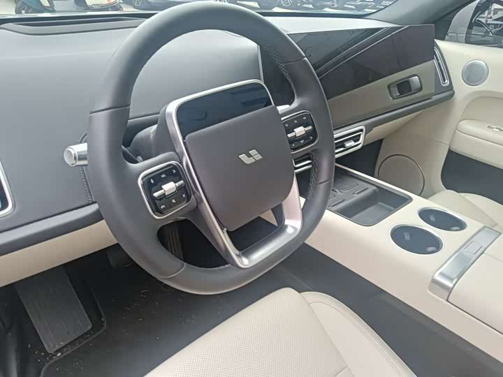 Фото 7 - LiXiang L6