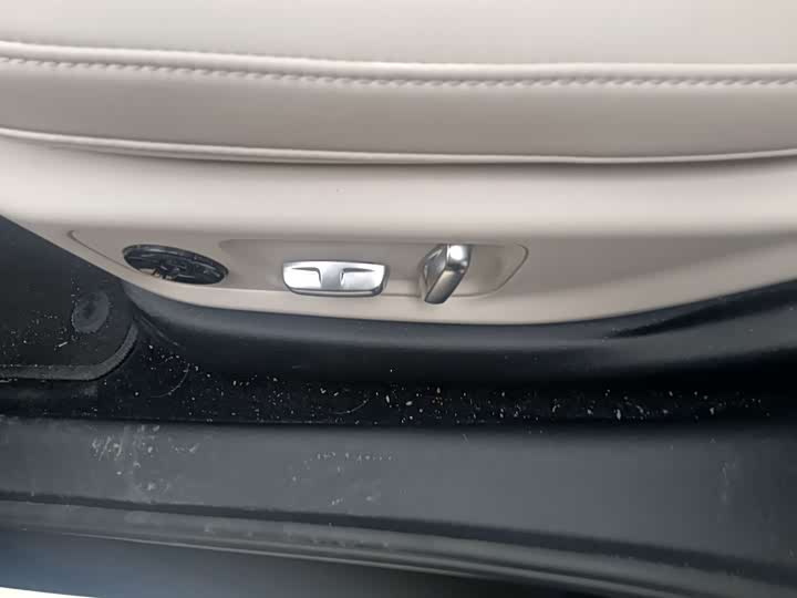 Фото 8 - LiXiang L6