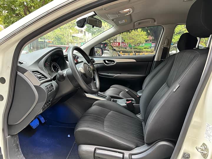 Фото 4 - Nissan Sylphy