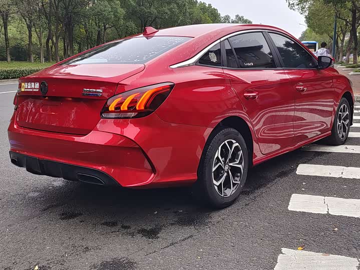 Фото 12 - MG Motor 5