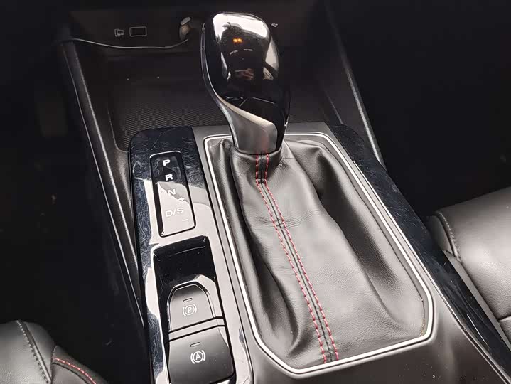 Фото 8 - MG Motor 5