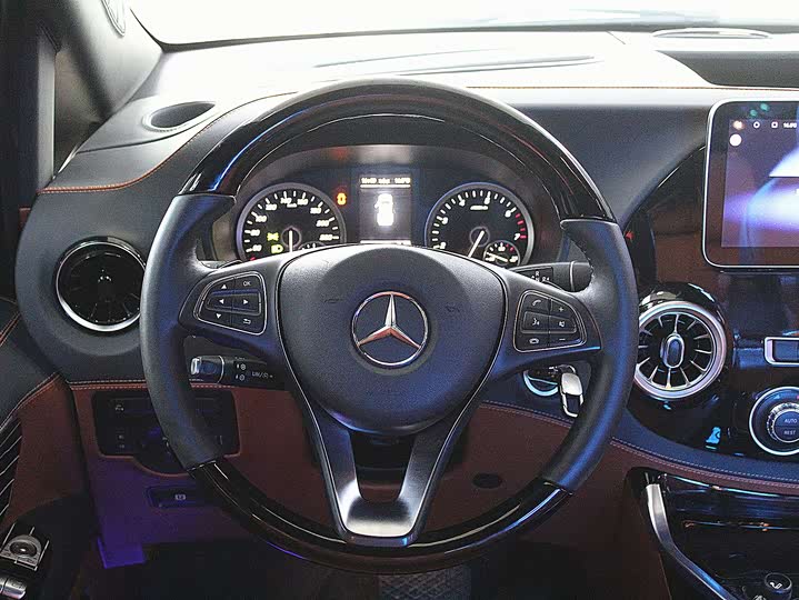 Фото 14 - Mercedes-Benz Vito