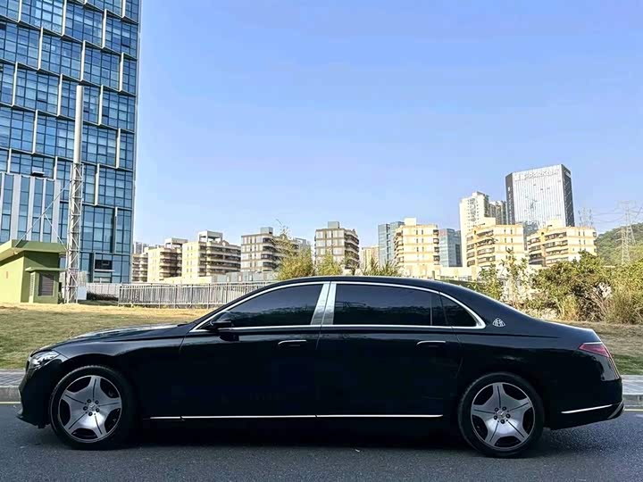 Фото 11 - Mercedes-Benz Maybach S-Class