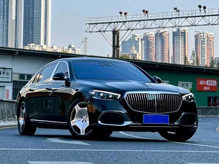 Фото 3 - Mercedes-Benz Maybach S-Class