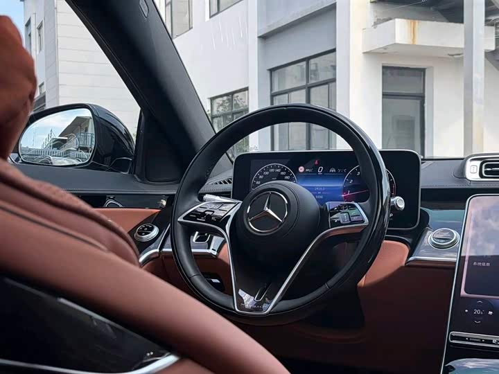 Фото 6 - Mercedes-Benz Maybach S-Class