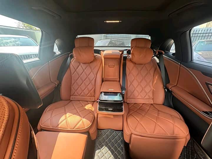 Фото 7 - Mercedes-Benz Maybach S-Class