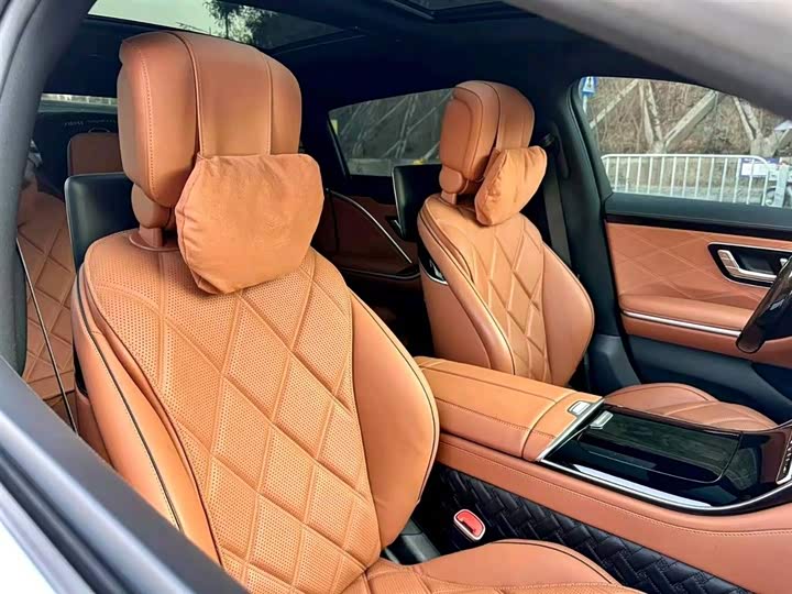 Фото 8 - Mercedes-Benz Maybach S-Class